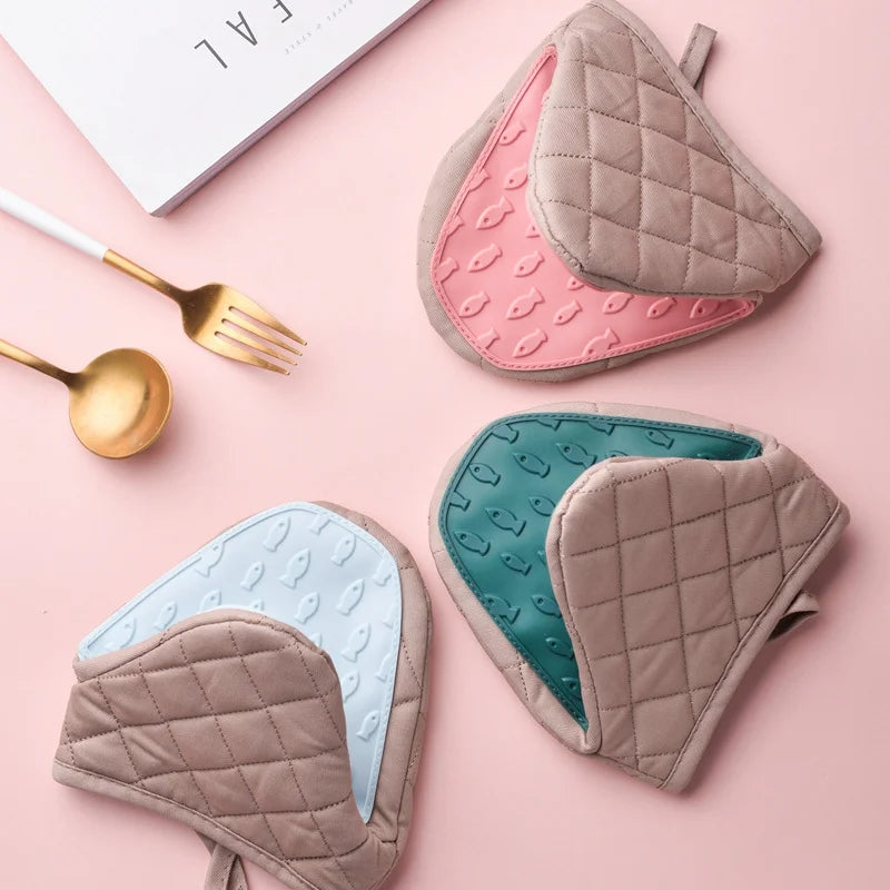 1PCS Fish Shaped Silicone Anti Scald Oven Gloves